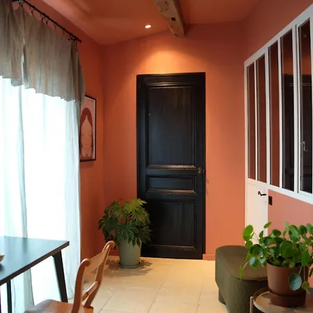 住宿加早餐酒店 Oli - D'hotes Coeur De Village A Roquecor, 2 Personnes, 75 M2 *