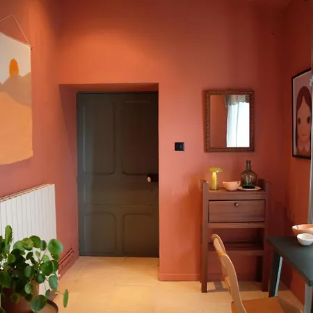 Oli - D'hotes Coeur De Village A Roquecor, 2 Personnes, 75 M2 Roquecor