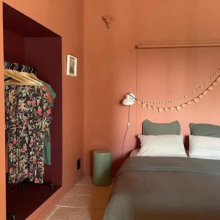 òli - D'hôtes Coeur De Village à Roquecor, 2 Personnes, 75 M2 * Roquecor