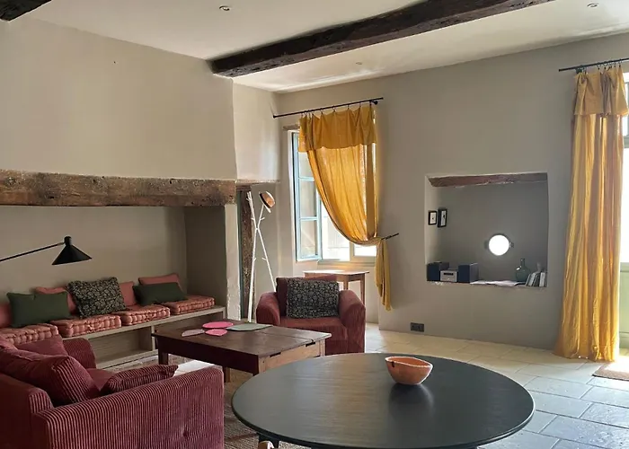 Nocleg ze śniadaniem Oli - D'hotes Coeur De Village A Roquecor, 2 Personnes, 75 M2