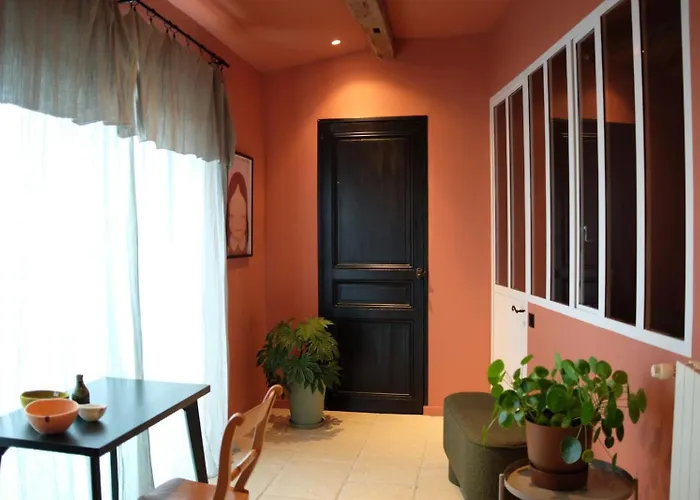 Nocleg ze śniadaniem Oli - D'hotes Coeur De Village A Roquecor, 2 Personnes, 75 M2 *