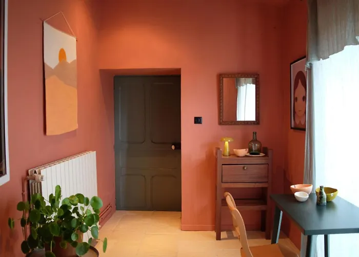 Oli - D'hotes Coeur De Village A Roquecor, 2 Personnes, 75 M2 Roquecor